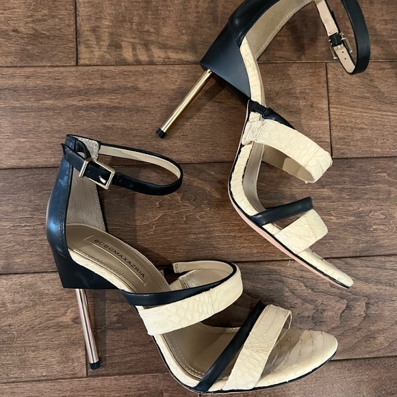 BCBG MaxAzria Vero Cuoio Heels 8.5 - Picture 2 of 7